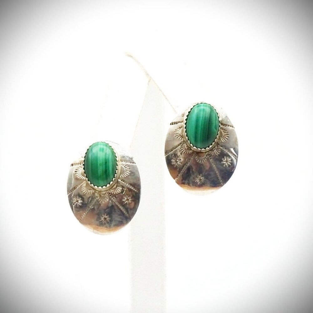 VINTAGE Etched Sterling Silver & Genuine Malachite Necklace & Earrings Set - Picture 5 of 9